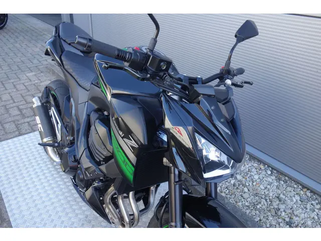 Kawasaki Z800 ABS 2016 Benzine 7