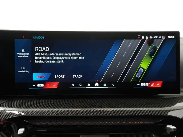 BMW M3 3-serie xDrive Competition 2025 Benzine 16