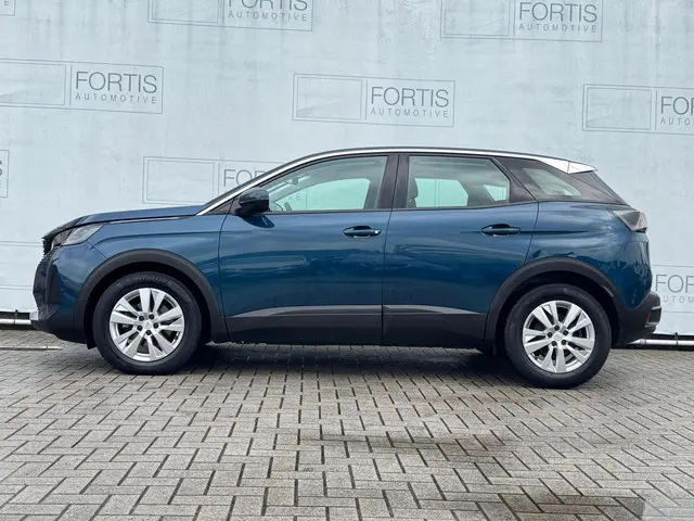 Peugeot 3008 1.2 PureTech Blue Lease Active 2021 Benzine 9