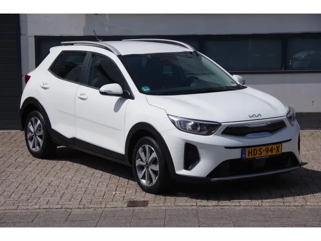 Kia Stonic 1.0 T-GDi DynamicPlusline 2023 Benzine 23