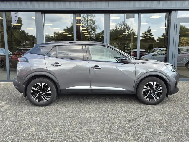 Peugeot 2008 1.2 PureTech GT-Line 2021 Benzine 18