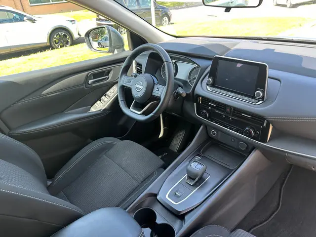 Nissan QASHQAI 1.3 MHEV 2023 Hybride Benzine 19