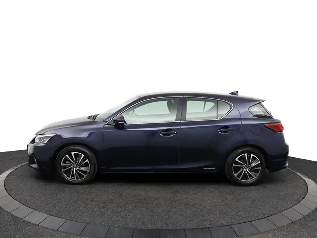 Lexus CT 3