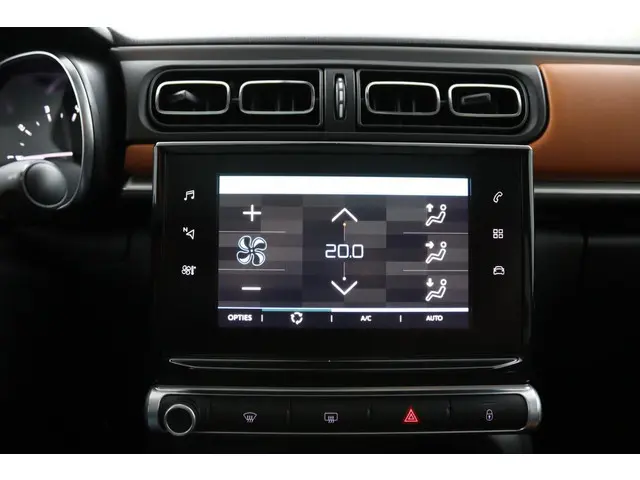 Citroën C3 1.2 PureTech S&S Shine zwart 2017 Benzine 22