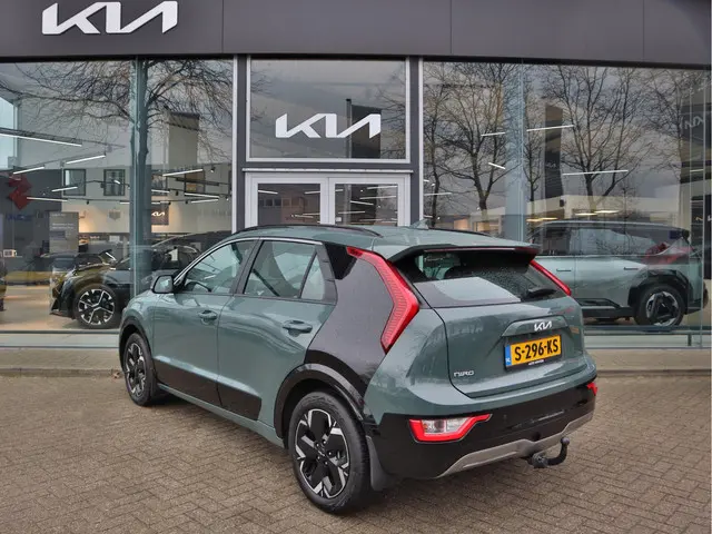 Kia Niro EV DynamicLine 64.8 kWh 2023 Elektrisch 3