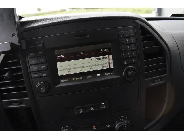 Mercedes-Benz Vito 116 CDI 3 persoons 2021 Diesel 9