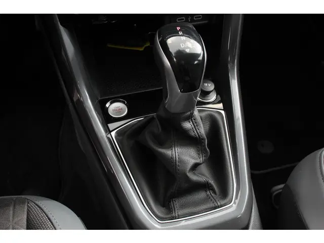 Volkswagen T-Cross 1.5 TSI DSG Style Team 2021 Benzine 16