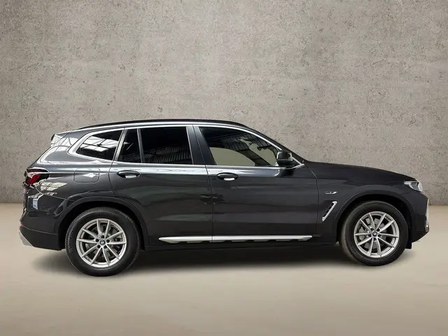 BMW X3 xDrive30e Sport 2022 Hybride Benzine 4