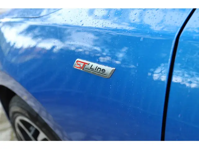 Ford Focus WAGON 1.5 ECOBOOST ST-LINE AUT 2020 Benzine 42