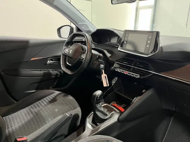 Peugeot 208 1.2 PureTech Active Pack 2021 Benzine 3