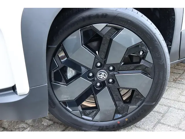 Toyota Urban Cruiser 2