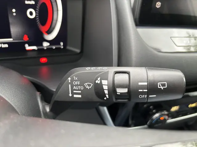 Nissan QASHQAI 1.3 MHEV N-Connecta 2022 Benzine 29
