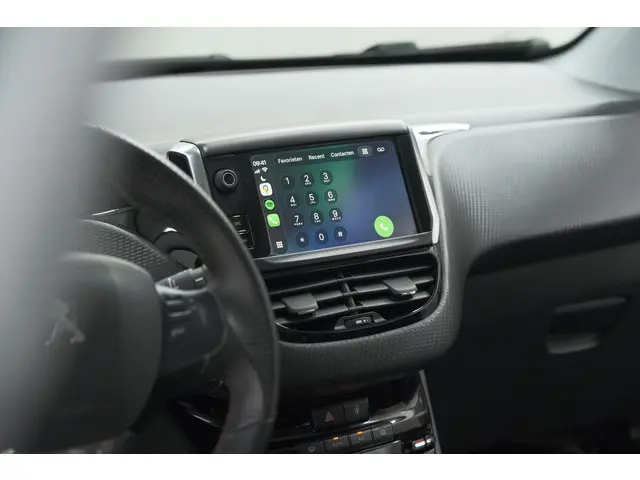 Peugeot 2008 PureTech 130 GT-Line 2019 Benzine 57