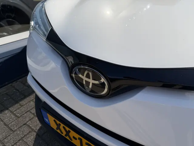 Toyota C-HR 1.2 Turbo 116 PK Comfort 2019 Benzine 20