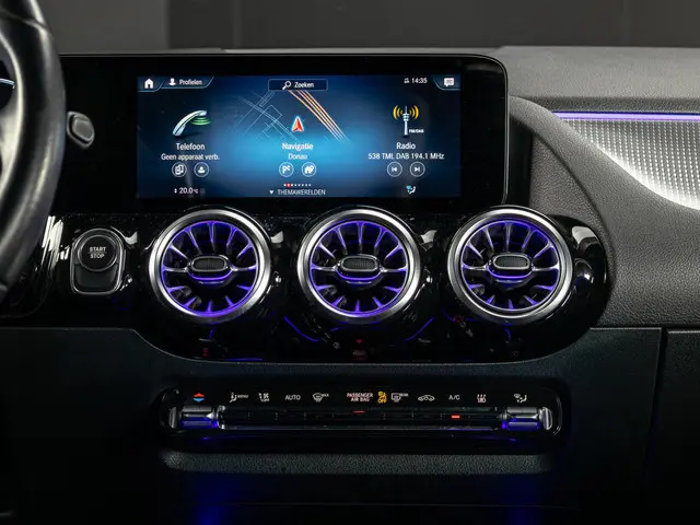 Mercedes-Benz EQA 250 67 kWh 2021 Elektrisch 12