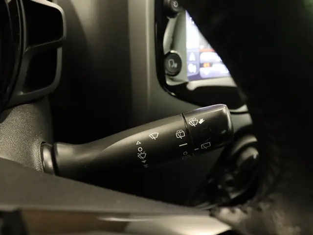 Toyota Aygo 1.0 VVT-i x-play limited 2019 Benzine 23