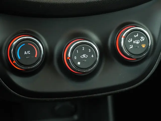 Opel KARL 1.0 ecoFLEX Edition 2016 Benzine 18