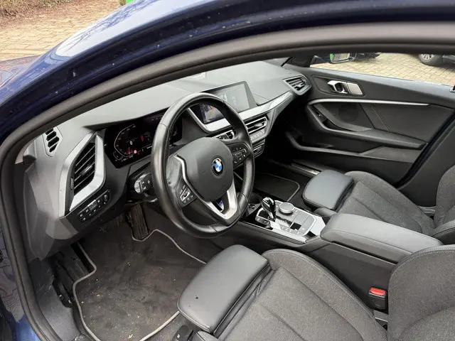 BMW 1 Serie 118i Business Edition 2021 Benzine 10