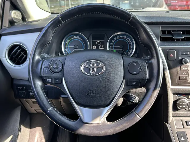 Toyota Auris 1.8 Hybrid Executive 2015 Hybride Benzine 20