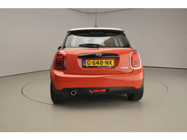 MINI 3-Deurs Cooper 2019 Benzine 3