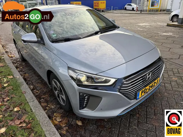 Hyundai IONIQ 1.6 GDi Comfort 2017 Hybride Benzine 29