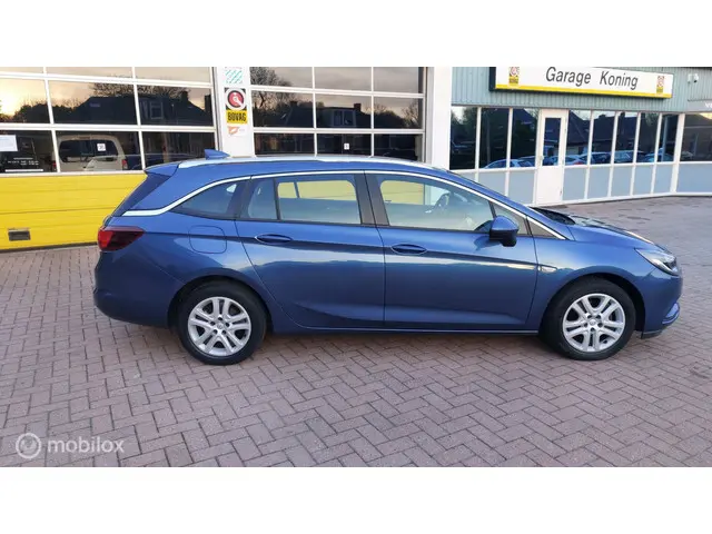 Opel Astra Sports Tourer 1.0 Business+ 2016 Benzine 2