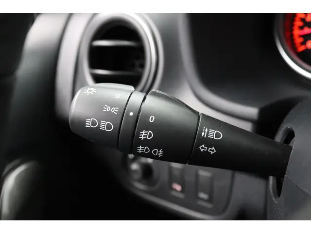 Dacia Sandero Stepway TCe 90 SL Stepway 2018 Benzine 26