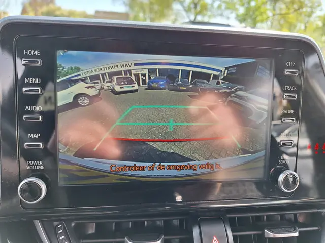 Toyota C-HR 1.8 Hybrid Dynamic 2020 Hybride Benzine 21