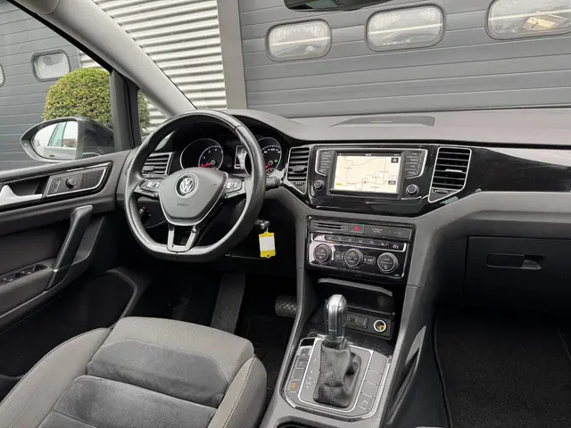 Volkswagen Golf Sportsvan 1.4 TSI Highline 2017 Benzine 3