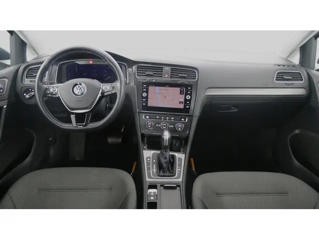 Volkswagen e-Golf 36kWh / 136pk E-DITION 2020 Elektrisch 38