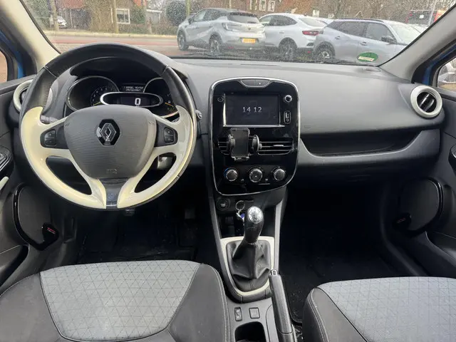Renault Clio 0.9 TCe Dynamique 2013 Benzine 12