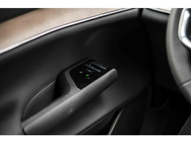 Volvo EX90 Twin Motor Ultra 2025 Elektrisch 27