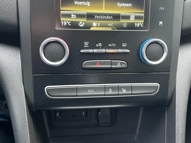 Renault Mégane Estate 1.3 TCe Limited 2019 Benzine 15