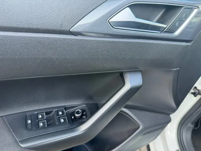 Volkswagen Polo 1.0 TSI R-Line 116 pk !!! 2018 Benzine 19