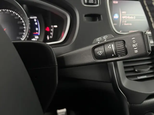 Volvo V40 1.5 T3 Polar+ Sport 2019 Benzine 37
