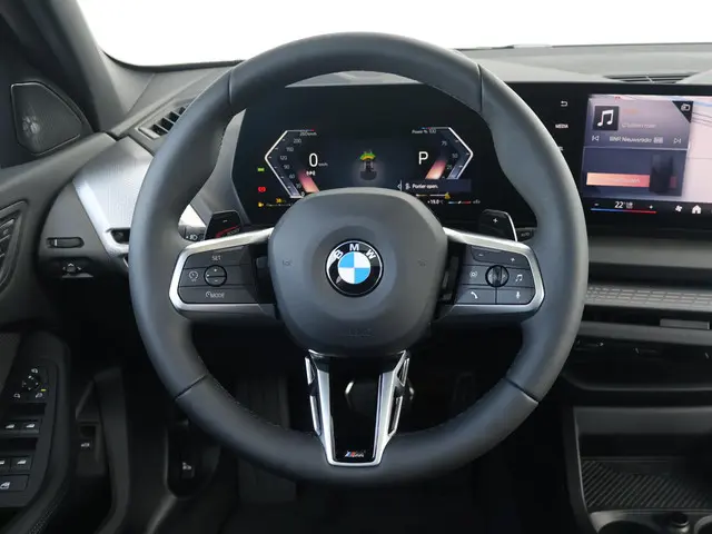 BMW 1 Serie 120 2025 Benzine 15