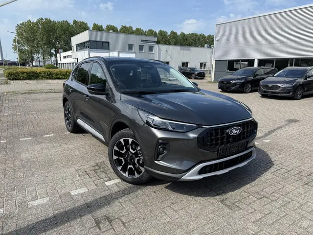 Ford Kuga 2.5 PHEV Active X 2025 Hybride Benzine 2