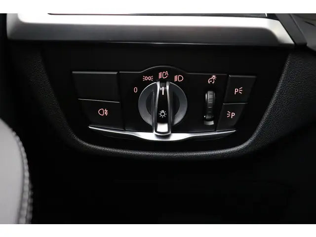 BMW X3 xDrive20i High Executive 2021 Benzine 41