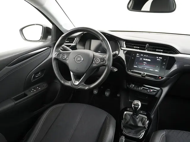 Opel Corsa 1.2 Elegance 2021 Benzine 23