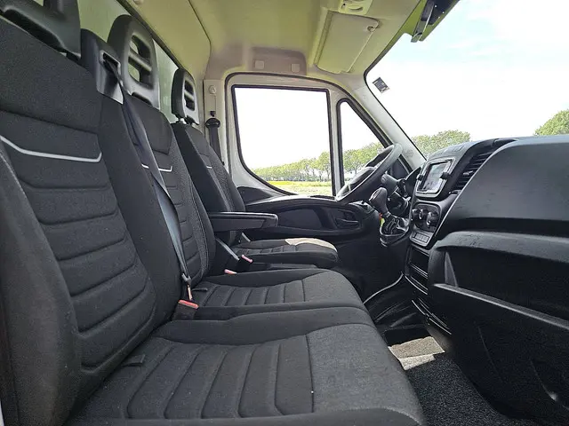 Iveco Daily 35C16 2022 Diesel 7