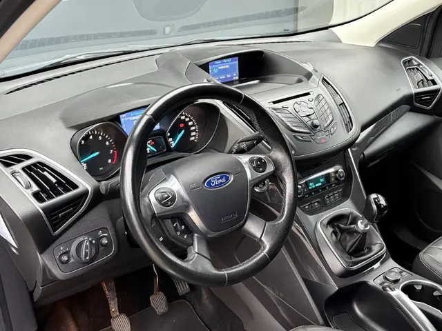 Ford Kuga 1.5 Titanium 2015 Benzine 12