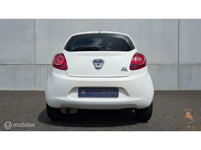 Ford Ka 1.2 Style start/stop 2015 Benzine 6