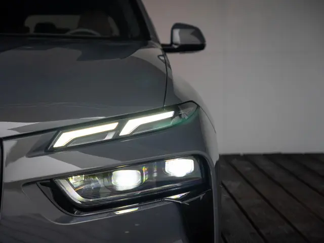 BMW X7 xDrive40i 2026 Benzine 18