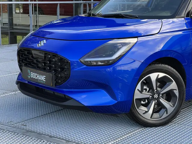 Suzuki Swift 1.2 Style Smart Hybrid 2025 Benzine 29