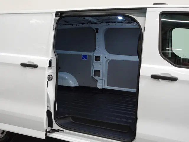 Ford Transit Custom 300 2.0 TDCI L2H1 Trend 2024 Diesel 40