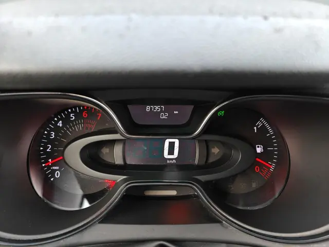 Renault Captur 0.9 TCe Bose 2018 Benzine 13