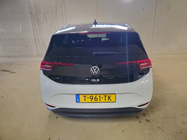 Volkswagen ID.3 First Edition 58 kWh 2021 Elektrisch 9
