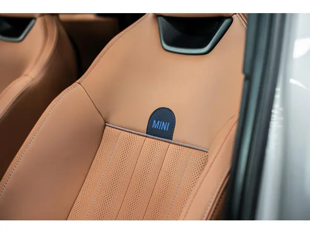 MINI Countryman Mini 1.5 C Favoured M 2024 Benzine 8