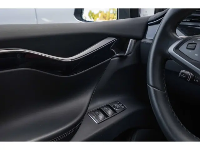 Tesla Model X 100D 7p.|Navi|Leder|22'' 2018 Elektrisch 21