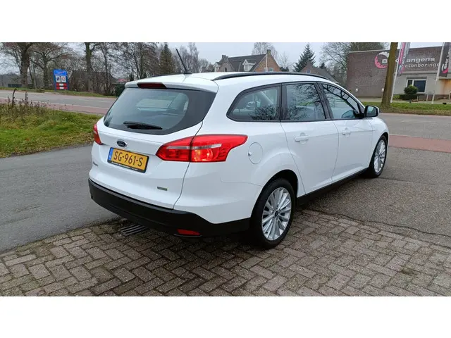 Ford Focus Wagon 1.0 Lease Edition 2018 Benzine 6